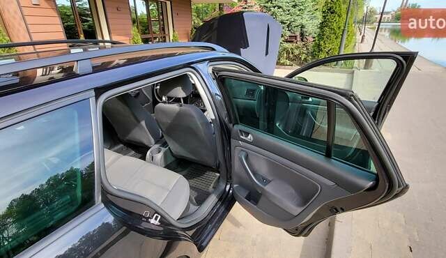 Чорний Фольксваген Гольф, об'ємом двигуна 1.6 л та пробігом 199 тис. км за 6100 $, фото 27 на Automoto.ua