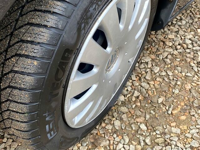 Черный Фольксваген Гольф, объемом двигателя 1.6 л и пробегом 193 тыс. км за 5900 $, фото 3 на Automoto.ua