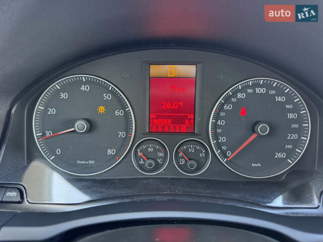 Чорний Фольксваген Гольф, об'ємом двигуна 1.4 л та пробігом 190 тис. км за 7950 $, фото 31 на Automoto.ua