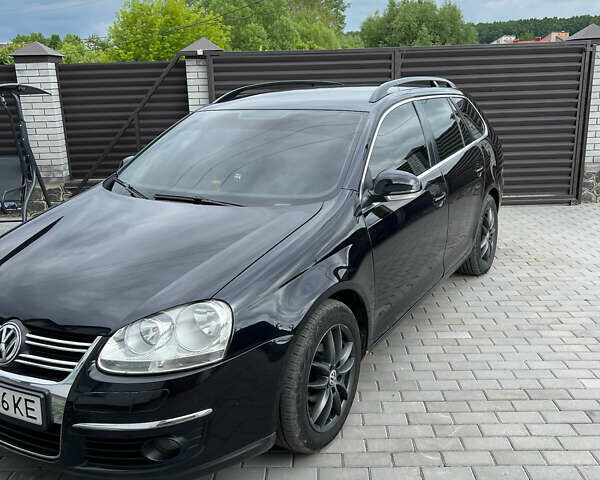 Черный Фольксваген Гольф, объемом двигателя 1.9 л и пробегом 315 тыс. км за 6750 $, фото 2 на Automoto.ua