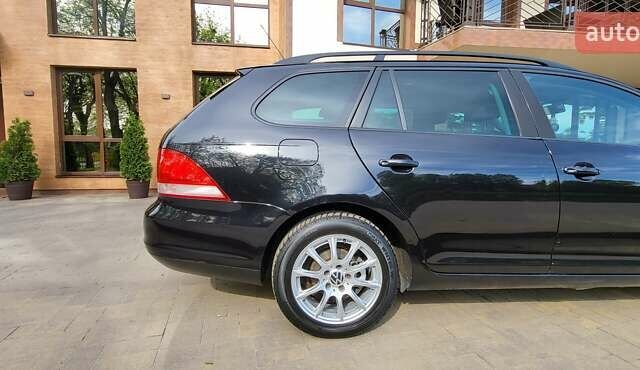 Чорний Фольксваген Гольф, об'ємом двигуна 1.6 л та пробігом 199 тис. км за 6100 $, фото 22 на Automoto.ua