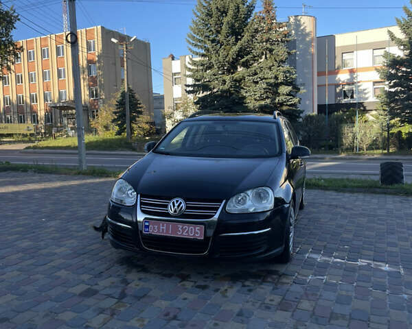 Черный Фольксваген Гольф, объемом двигателя 1.6 л и пробегом 181 тыс. км за 6550 $, фото 1 на Automoto.ua