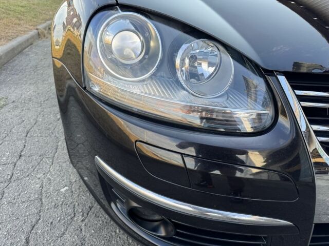 Черный Фольксваген Гольф, объемом двигателя 1.4 л и пробегом 190 тыс. км за 7950 $, фото 22 на Automoto.ua