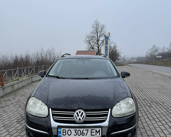 Черный Фольксваген Гольф, объемом двигателя 1.6 л и пробегом 274 тыс. км за 5900 $, фото 2 на Automoto.ua