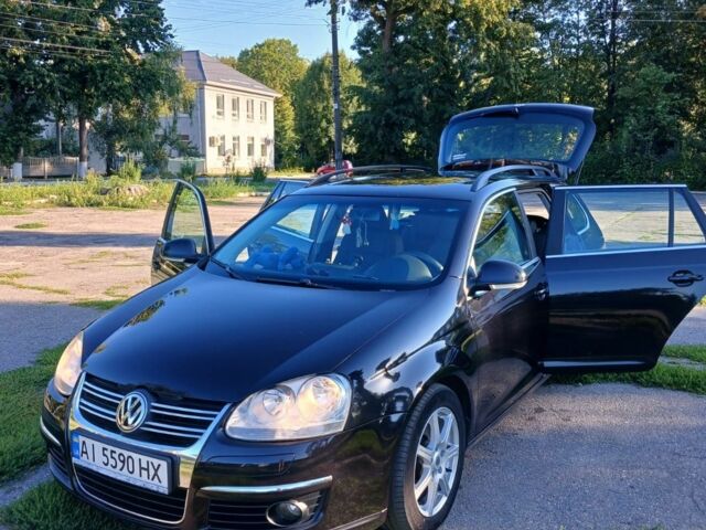 Черный Фольксваген Гольф, объемом двигателя 1.4 л и пробегом 211 тыс. км за 5970 $, фото 1 на Automoto.ua
