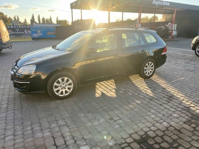 Черный Фольксваген Гольф, объемом двигателя 1.9 л и пробегом 349 тыс. км за 2750 $, фото 1 на Automoto.ua