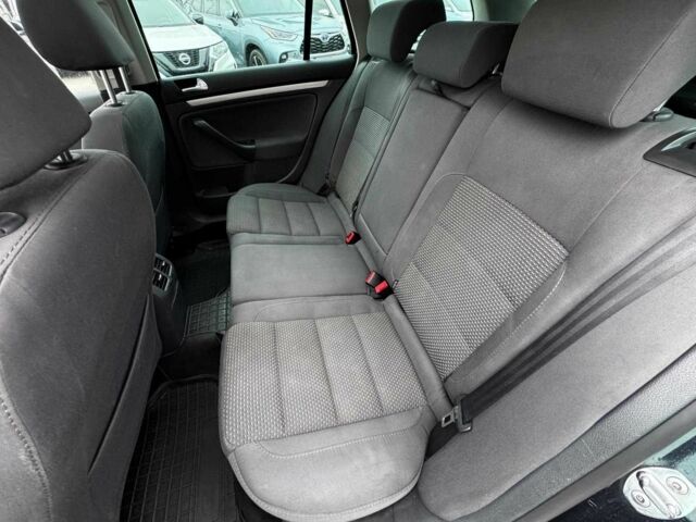 Чорний Фольксваген Гольф, об'ємом двигуна 1.4 л та пробігом 254 тис. км за 6990 $, фото 17 на Automoto.ua