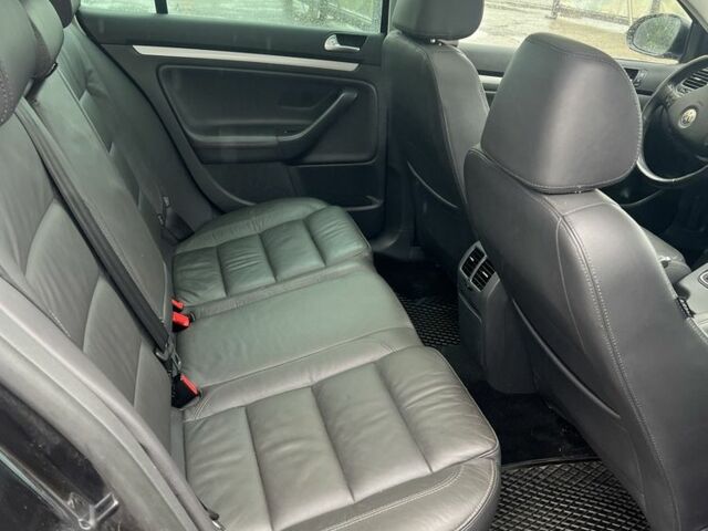 Чорний Фольксваген Гольф, об'ємом двигуна 1.4 л та пробігом 180 тис. км за 6500 $, фото 4 на Automoto.ua