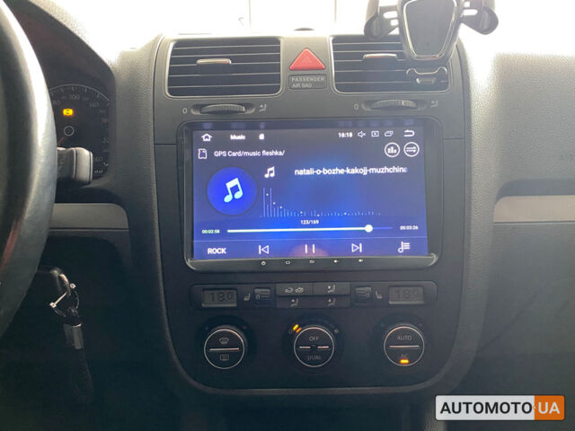 Черный Фольксваген Гольф, объемом двигателя 1.4 л и пробегом 203 тыс. км за 6800 $, фото 17 на Automoto.ua