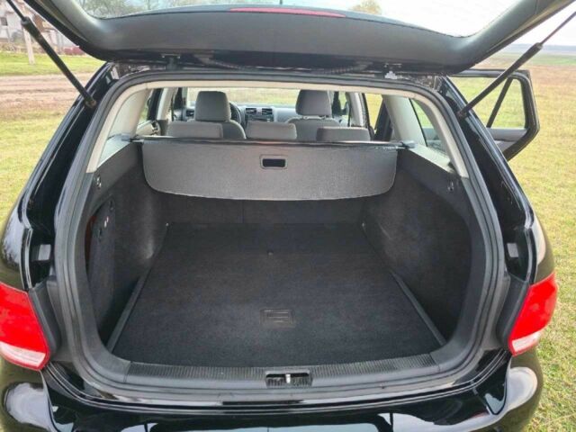 Черный Фольксваген Гольф, объемом двигателя 1.6 л и пробегом 212 тыс. км за 5800 $, фото 11 на Automoto.ua