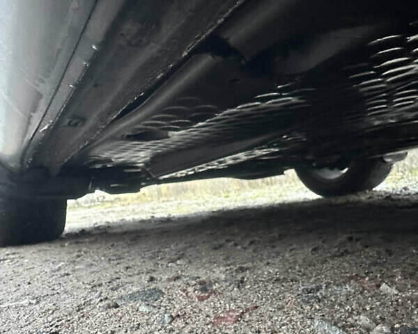 Черный Фольксваген Гольф, объемом двигателя 1.9 л и пробегом 210 тыс. км за 5000 $, фото 17 на Automoto.ua