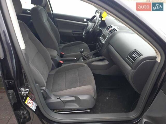 Чорний Фольксваген Гольф, об'ємом двигуна 1.4 л та пробігом 226 тис. км за 5500 $, фото 19 на Automoto.ua