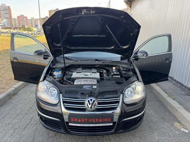 Черный Фольксваген Гольф, объемом двигателя 1.4 л и пробегом 190 тыс. км за 7950 $, фото 10 на Automoto.ua