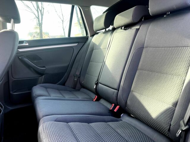 Черный Фольксваген Гольф, объемом двигателя 1.4 л и пробегом 248 тыс. км за 6500 $, фото 16 на Automoto.ua