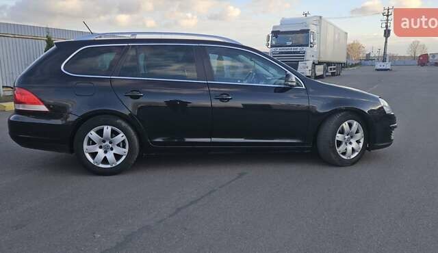 Черный Фольксваген Гольф, объемом двигателя 1.39 л и пробегом 201 тыс. км за 4700 $, фото 4 на Automoto.ua