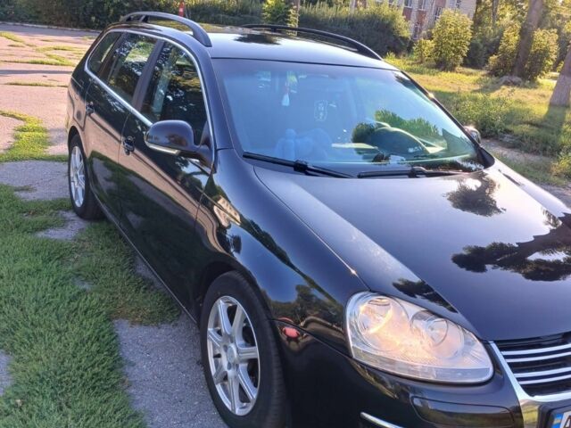 Черный Фольксваген Гольф, объемом двигателя 1.4 л и пробегом 211 тыс. км за 5970 $, фото 5 на Automoto.ua