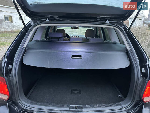 Черный Фольксваген Гольф, объемом двигателя 1.9 л и пробегом 210 тыс. км за 5000 $, фото 6 на Automoto.ua