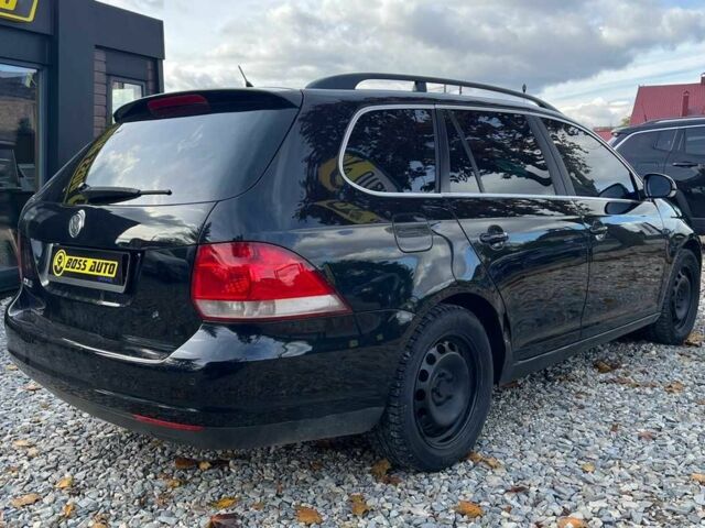 Черный Фольксваген Гольф, объемом двигателя 1.6 л и пробегом 262 тыс. км за 5300 $, фото 4 на Automoto.ua