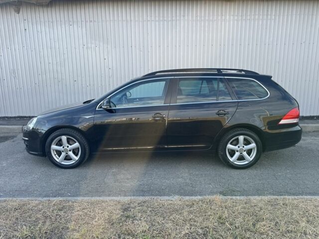 Черный Фольксваген Гольф, объемом двигателя 1.4 л и пробегом 190 тыс. км за 7950 $, фото 2 на Automoto.ua