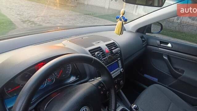 Черный Фольксваген Гольф, объемом двигателя 1.9 л и пробегом 339 тыс. км за 6000 $, фото 11 на Automoto.ua