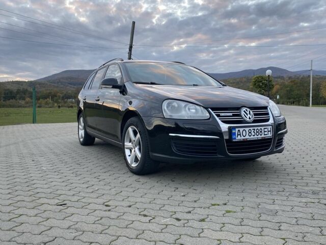 Черный Фольксваген Гольф, объемом двигателя 1.9 л и пробегом 304 тыс. км за 6200 $, фото 1 на Automoto.ua