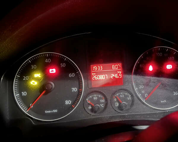 Черный Фольксваген Гольф, объемом двигателя 1.6 л и пробегом 260 тыс. км за 6450 $, фото 12 на Automoto.ua