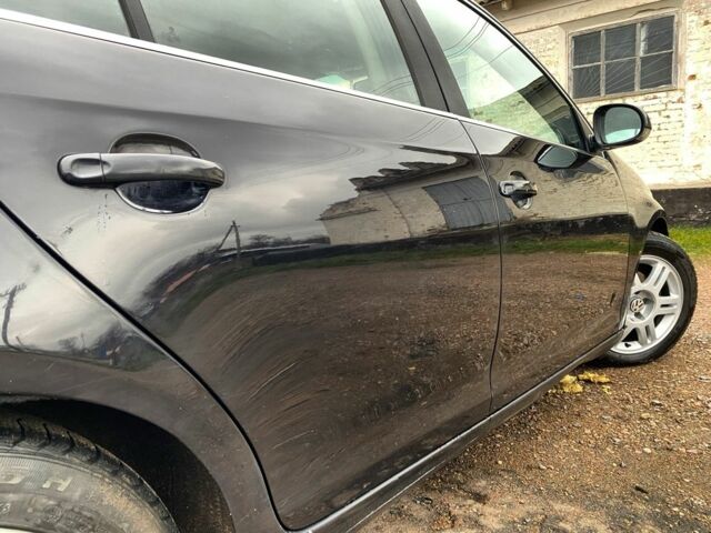 Черный Фольксваген Гольф, объемом двигателя 1.9 л и пробегом 359 тыс. км за 3900 $, фото 3 на Automoto.ua