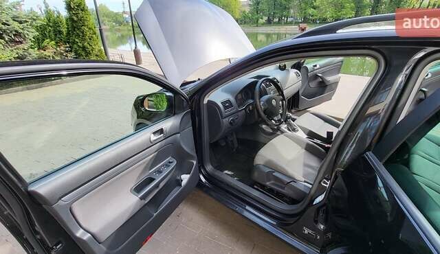 Чорний Фольксваген Гольф, об'ємом двигуна 1.6 л та пробігом 199 тис. км за 6100 $, фото 29 на Automoto.ua