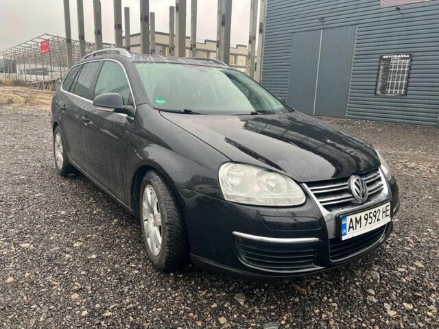 Черный Фольксваген Гольф, объемом двигателя 1.4 л и пробегом 202 тыс. км за 6500 $, фото 1 на Automoto.ua