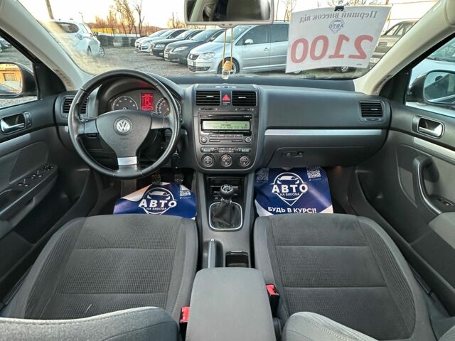 Черный Фольксваген Гольф, объемом двигателя 1.4 л и пробегом 214 тыс. км за 6700 $, фото 6 на Automoto.ua