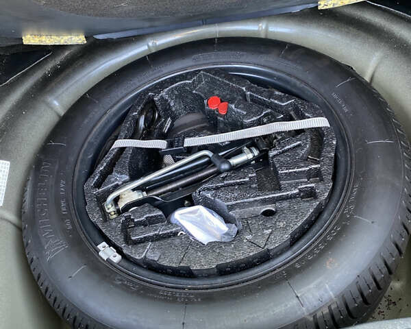 Черный Фольксваген Гольф, объемом двигателя 1.9 л и пробегом 301 тыс. км за 6600 $, фото 13 на Automoto.ua