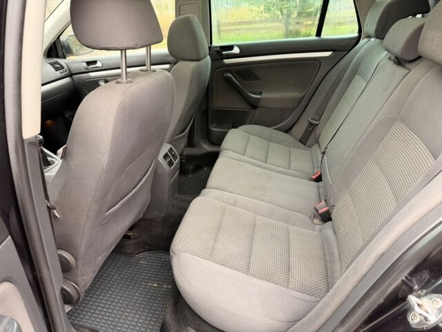 Чорний Фольксваген Гольф, об'ємом двигуна 2 л та пробігом 200 тис. км за 2900 $, фото 12 на Automoto.ua