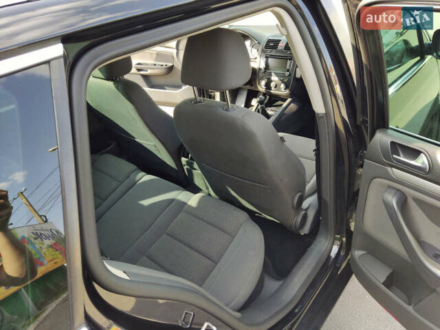 Фольксваген Гольф 2008 у Вінниці на Automoto.ua Чорний Фольксваген Гольф, об'ємом двигуна 1.39 л та пробігом 220 тис. км за 4950 $, фото 19 на Automoto.ua