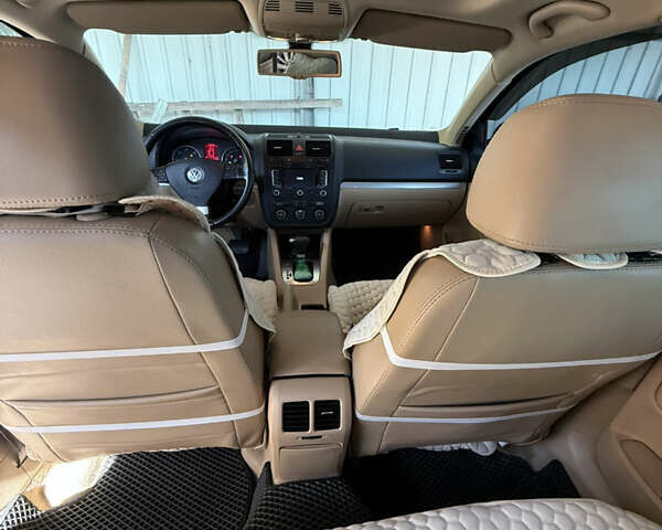 Черный Фольксваген Гольф, объемом двигателя 1.97 л и пробегом 245 тыс. км за 7300 $, фото 8 на Automoto.ua