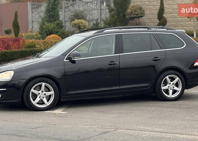 Черный Фольксваген Гольф, объемом двигателя 1.4 л и пробегом 252 тыс. км за 6700 $, фото 6 на Automoto.ua