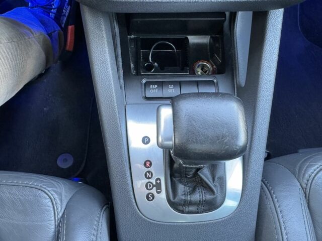 Черный Фольксваген Гольф, объемом двигателя 1.4 л и пробегом 190 тыс. км за 7950 $, фото 19 на Automoto.ua