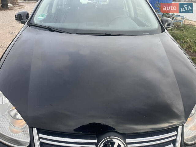 Черный Фольксваген Гольф, объемом двигателя 1.6 л и пробегом 260 тыс. км за 6450 $, фото 20 на Automoto.ua