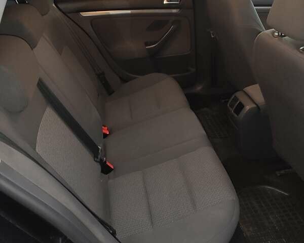 Черный Фольксваген Гольф, объемом двигателя 1.9 л и пробегом 320 тыс. км за 6400 $, фото 19 на Automoto.ua