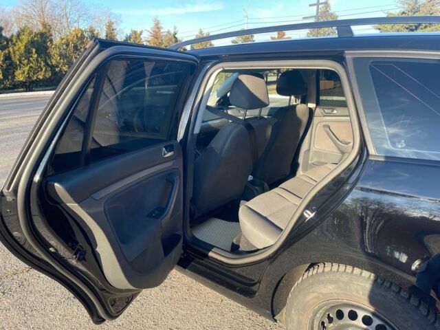 Черный Фольксваген Гольф, объемом двигателя 1.4 л и пробегом 224 тыс. км за 5000 $, фото 2 на Automoto.ua