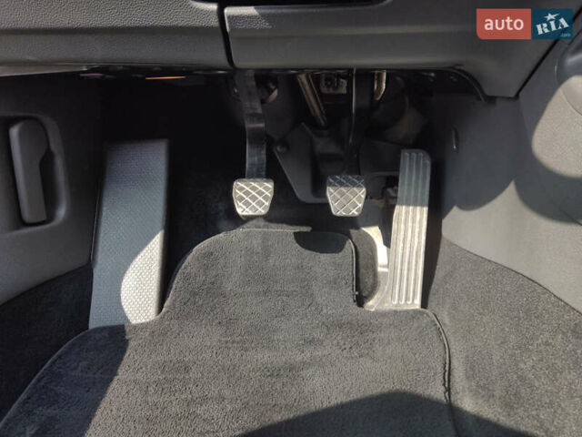 Фольксваген Гольф 2008 у Вінниці на Automoto.ua Чорний Фольксваген Гольф, об'ємом двигуна 1.39 л та пробігом 220 тис. км за 4950 $, фото 9 на Automoto.ua