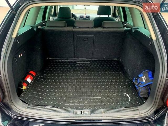 Черный Фольксваген Гольф, объемом двигателя 1.4 л и пробегом 250 тыс. км за 6550 $, фото 8 на Automoto.ua