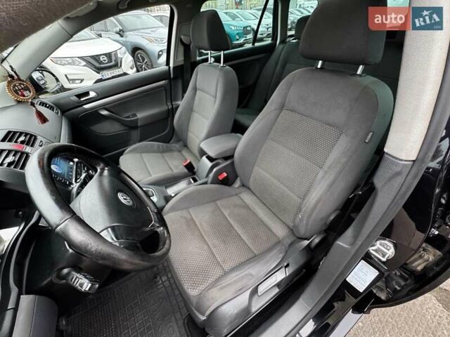 Чорний Фольксваген Гольф, об'ємом двигуна 1.4 л та пробігом 254 тис. км за 6990 $, фото 16 на Automoto.ua