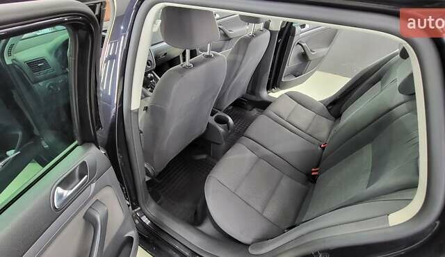 Чорний Фольксваген Гольф, об'ємом двигуна 1.6 л та пробігом 199 тис. км за 6100 $, фото 9 на Automoto.ua