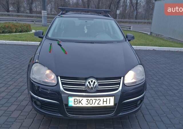 Черный Фольксваген Гольф, объемом двигателя 1.6 л и пробегом 299 тыс. км за 5200 $, фото 17 на Automoto.ua