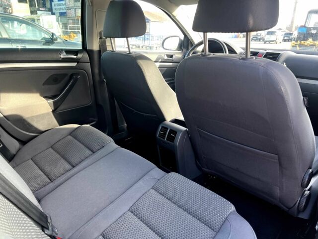 Черный Фольксваген Гольф, объемом двигателя 1.4 л и пробегом 248 тыс. км за 6500 $, фото 20 на Automoto.ua