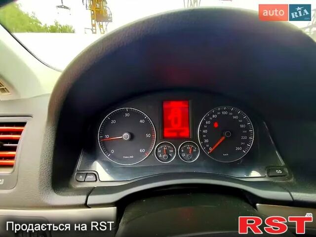 Черный Фольксваген Гольф, объемом двигателя 1.9 л и пробегом 250 тыс. км за 6150 $, фото 3 на Automoto.ua