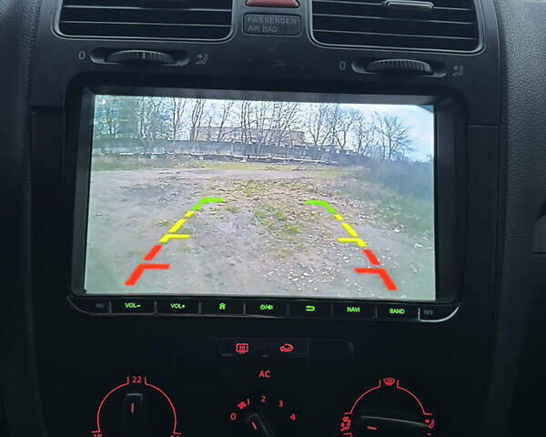 Черный Фольксваген Гольф, объемом двигателя 1.9 л и пробегом 210 тыс. км за 5000 $, фото 4 на Automoto.ua