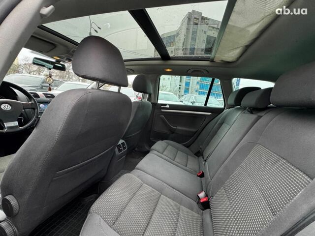 Черный Фольксваген Гольф, объемом двигателя 1.4 л и пробегом 254 тыс. км за 6990 $, фото 18 на Automoto.ua