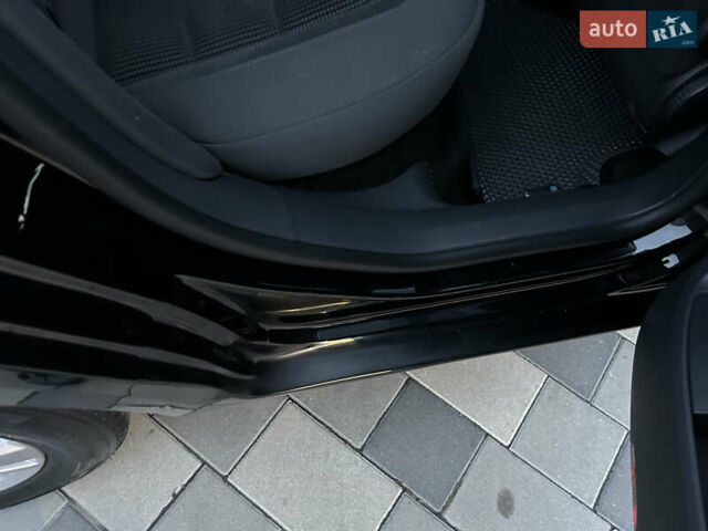 Черный Фольксваген Гольф, объемом двигателя 1.9 л и пробегом 289 тыс. км за 7450 $, фото 24 на Automoto.ua