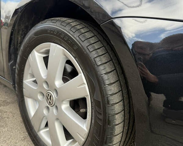 Чорний Фольксваген Гольф, об'ємом двигуна 1.6 л та пробігом 187 тис. км за 7200 $, фото 16 на Automoto.ua